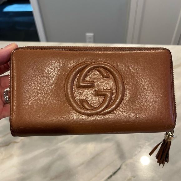 Gucci Tan Leather Wallet with Tassel - Picture 3 of 12